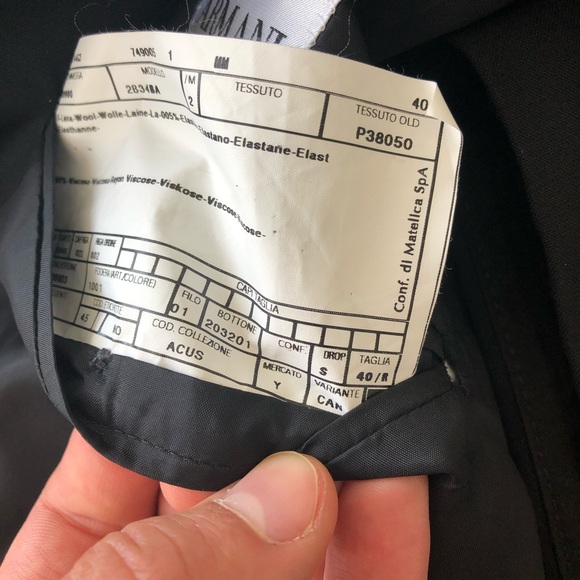 Armani Collezioni suit, size 40R - Picture 5 of 5